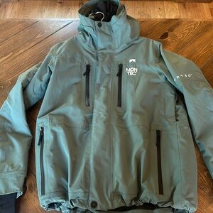 Women’s Montec size medium ski/snowboard winter jacket